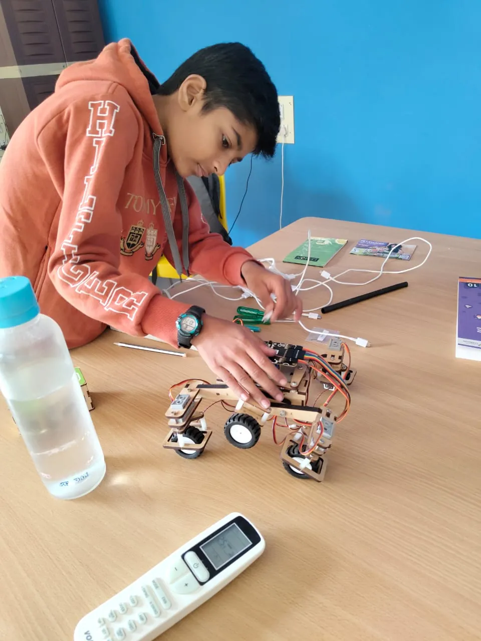 Robotics in the tinkering lab